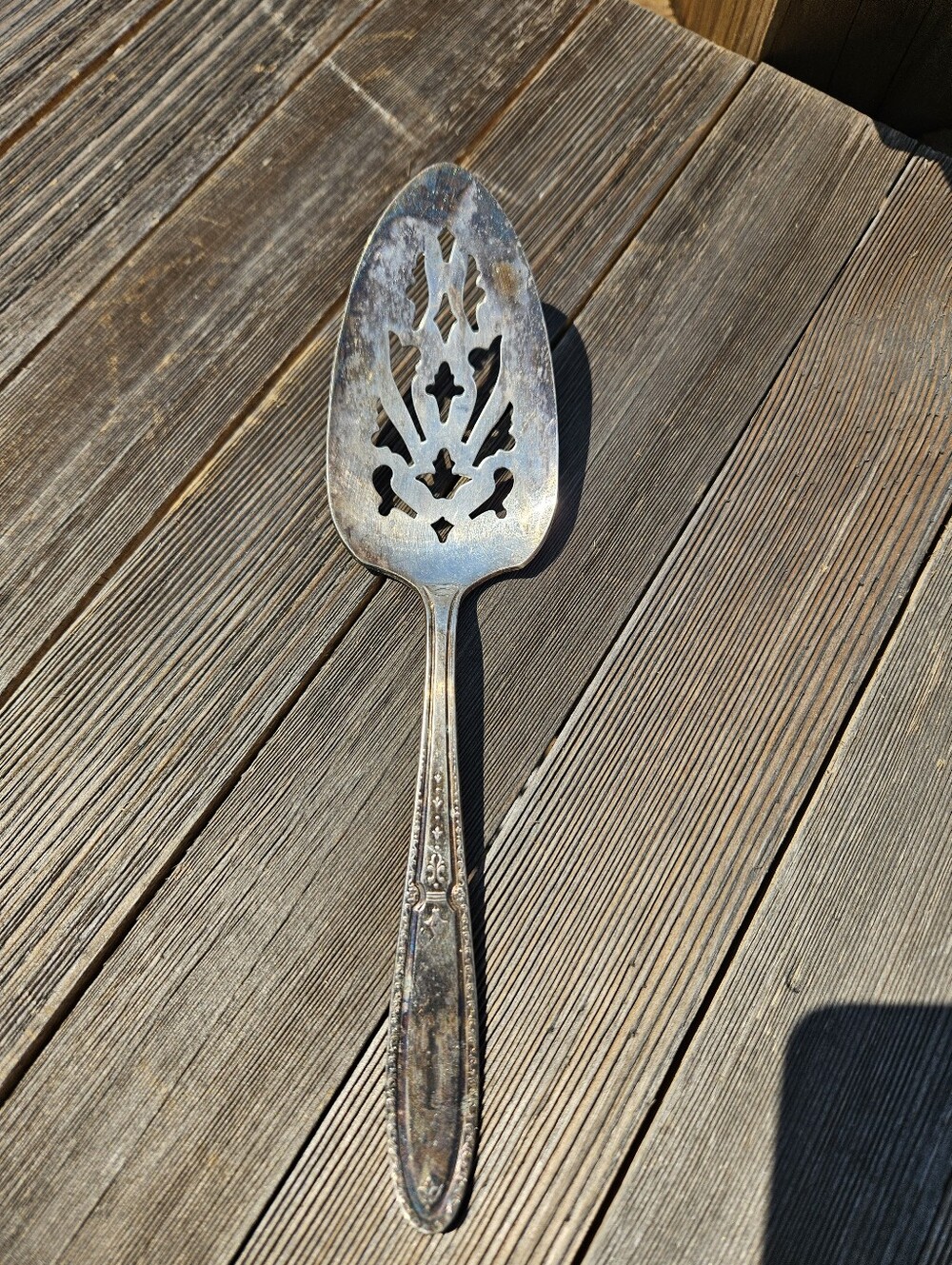 Vintage Isabella Silverplate Slotted Dessert Pastry Cake Pie Server Cutout USA